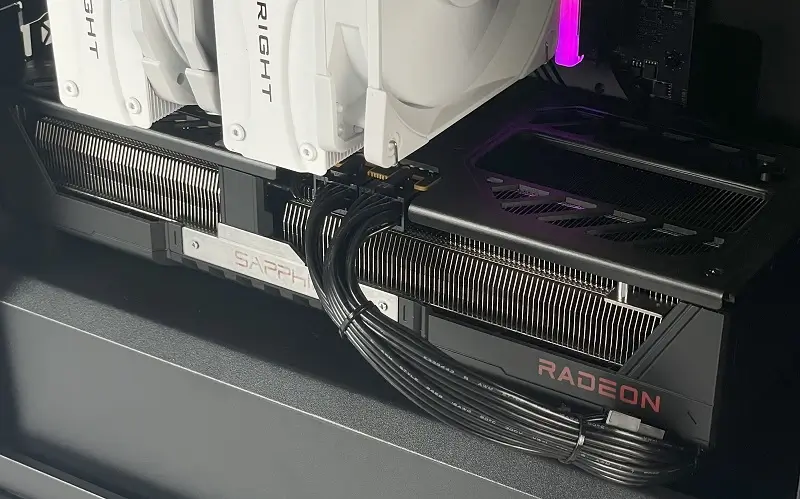 Card màn hình Radeon RX - Sức mạnh xứng tầm