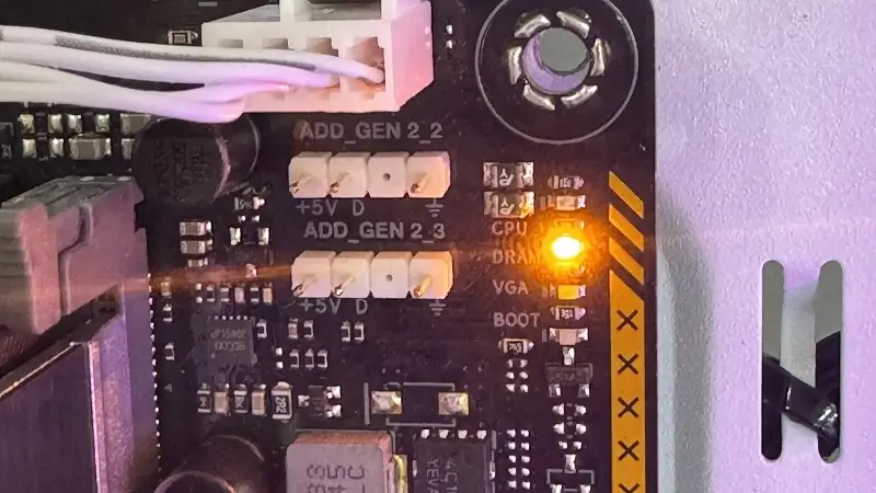 2 dấu hiệu để biết máy tính bị lỗi RAM không lên màn hình