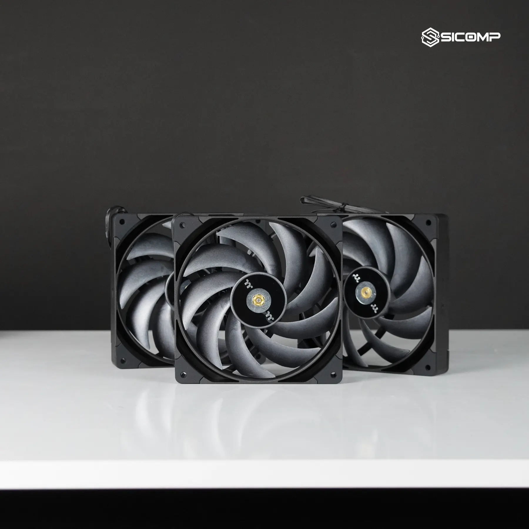 TẢN NHIỆT NƯỚC THERMALTAKE AW420 (LGA4677 | sTR5/SP6), Picture 4