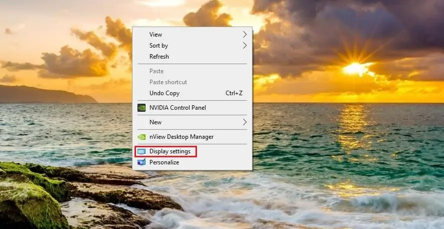 Chọn Display Settings